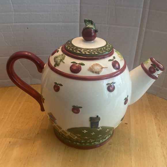 Bella Casa by Ganz ceramic apple tree teapot. About 7 in tall. NWT - Picture 3 of 8